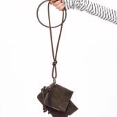 韩系ins新款 小众设计复古鹿皮绒挂脖耳机包百搭零钱包卡包钥匙包