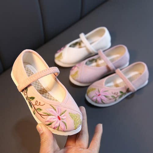 北京儿童绣花鞋洋气汉服布鞋女童