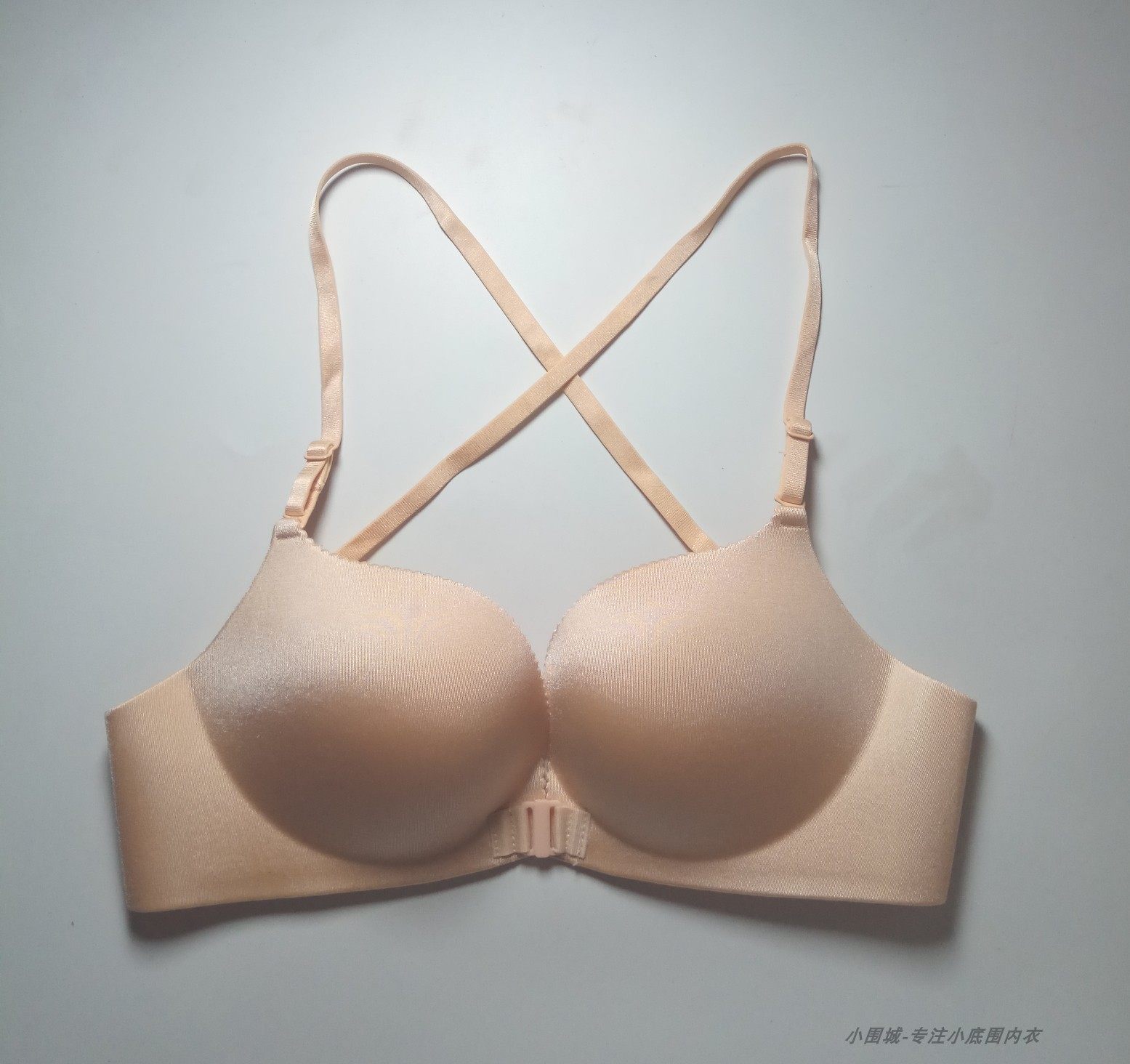 60657075abcdd肤色光面无钢圈前扣交叉带美背薄款小底围内衣文胸