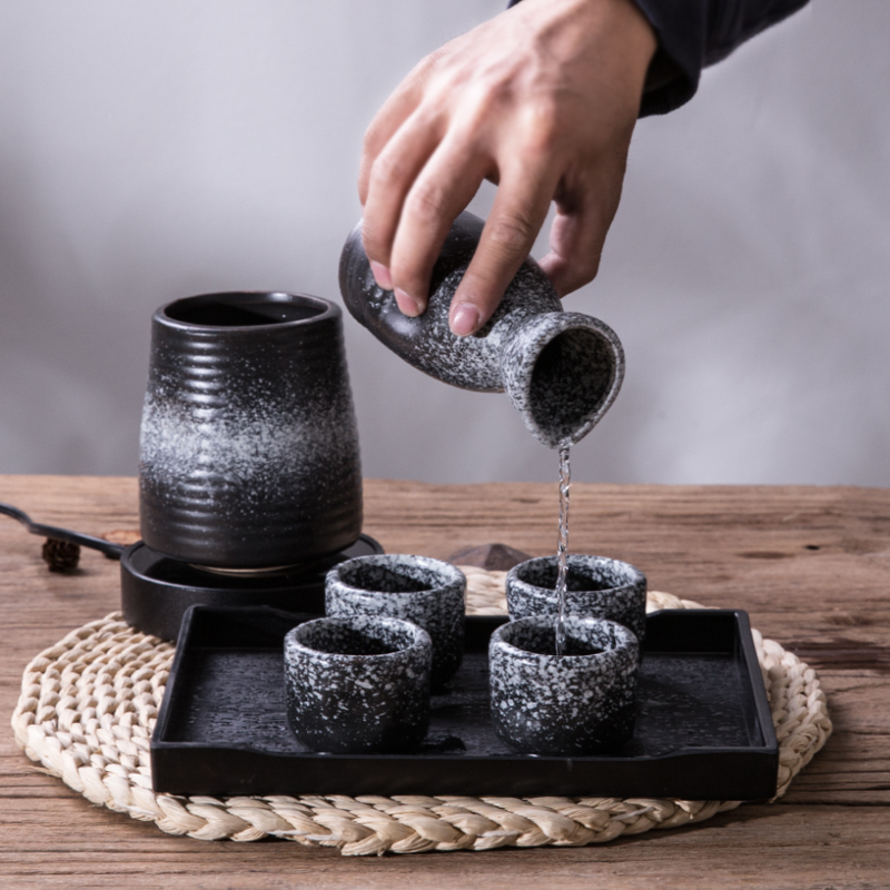 日式陶瓷酒具日本酒杯酒壶套装黄酒烧酒白酒杯清酒温酒瓶保温器