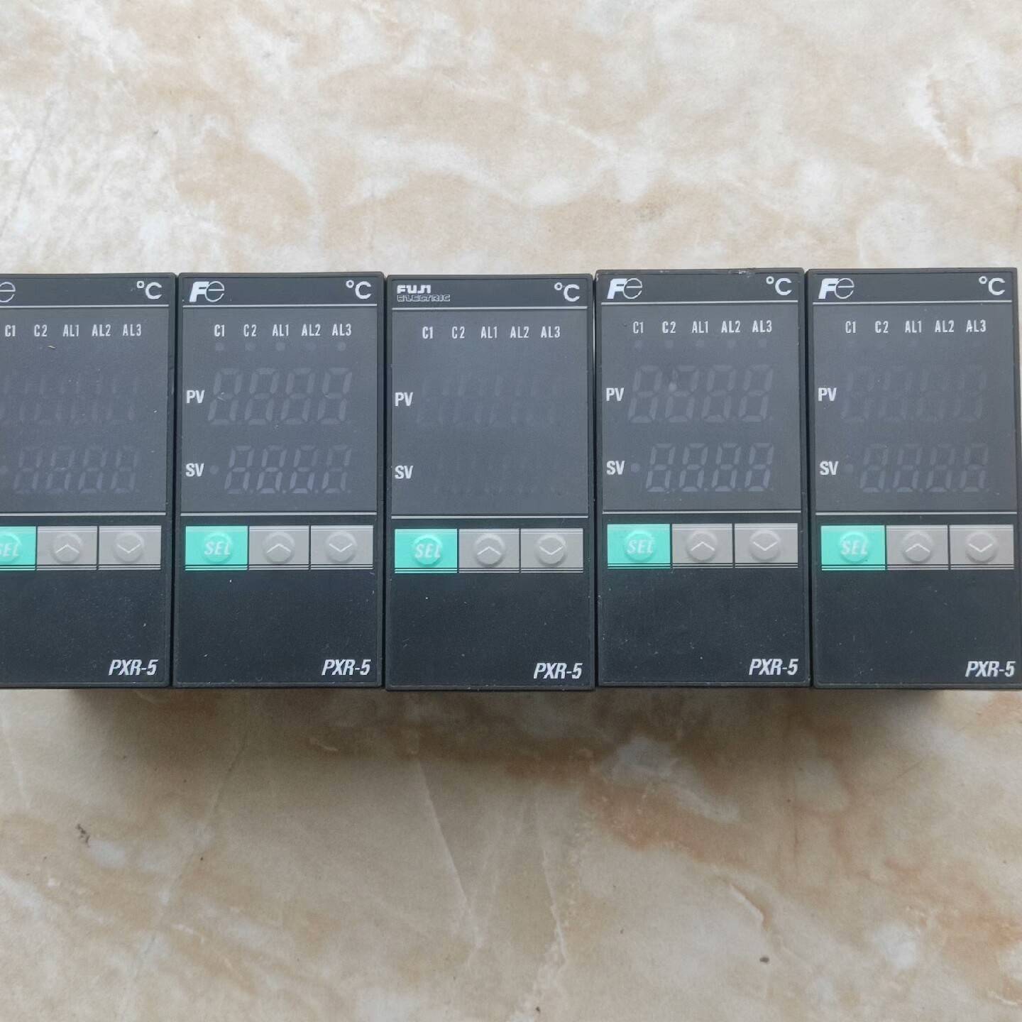 富士温控器PXR5TCY1-8VM00-C