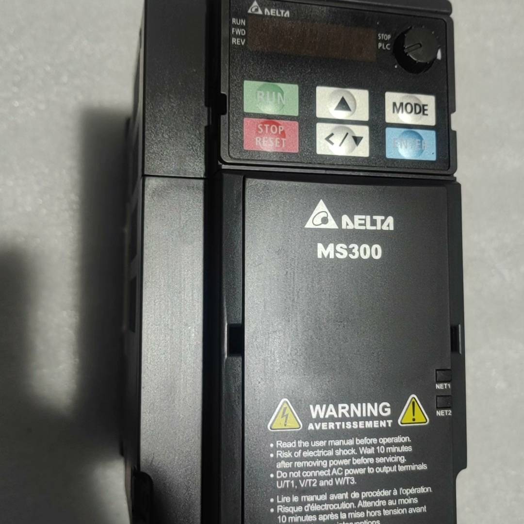 台达MS300系列变频器，型号VFD7A5MS21ANSAA