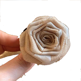 枯叶玫瑰奶茶花朵发饰巧克力色小号抓夹高级感小众气质刘海发抓