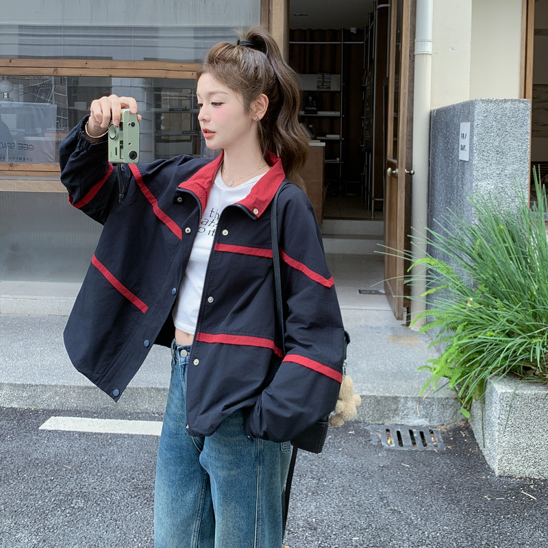 藏青色设计感撞色拼接外套女2025春秋季新款韩版流行显瘦夹克上衣,女装短外套,昱喆服饰