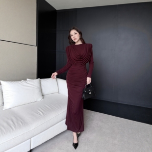 2026春季新款气质御姐范设计感优雅连衣裙显瘦弹力女人味包臀长裙