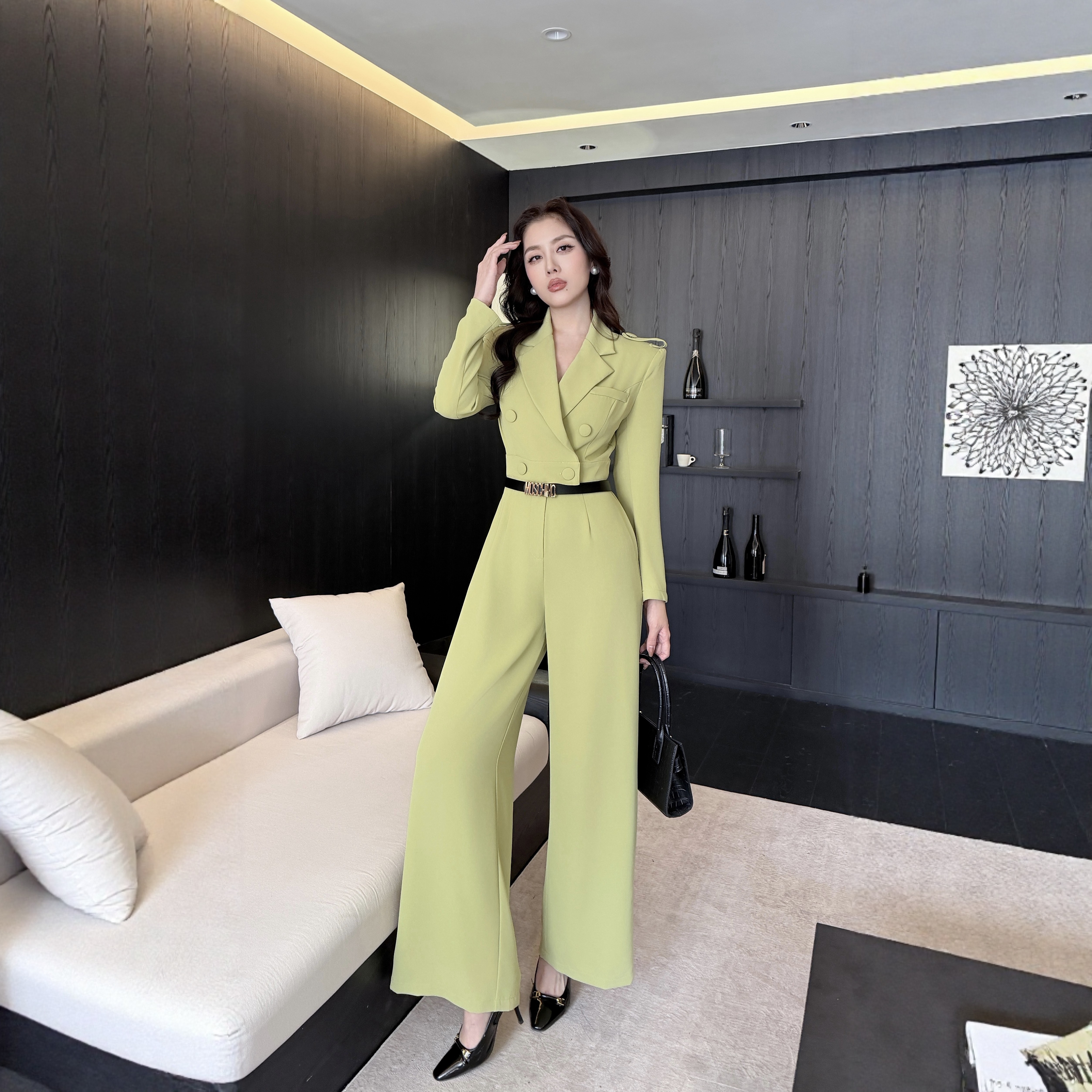 2026春季新款气质御姐范设计感西装领连体裤高腰显瘦连衣裤女装