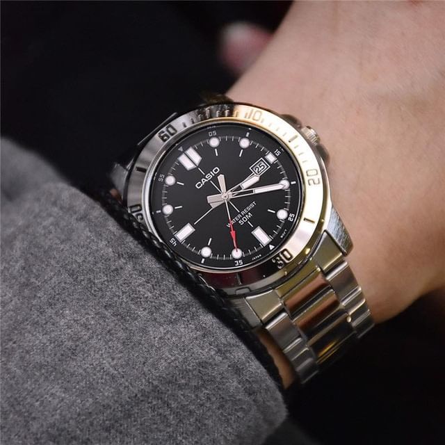 Casio男时尚指针表比尔盖茨同款