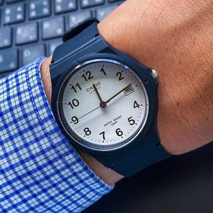 学生手表大表盘男 240 宋慧乔同款 7B2 卡西欧小黑表女