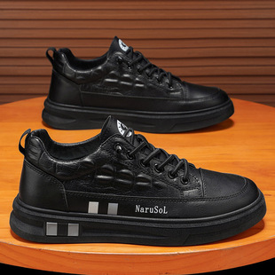 男鞋新款平底男板鞋黑色皮面男士休闲鞋学生鳄鱼纹鞋子小白鞋子男