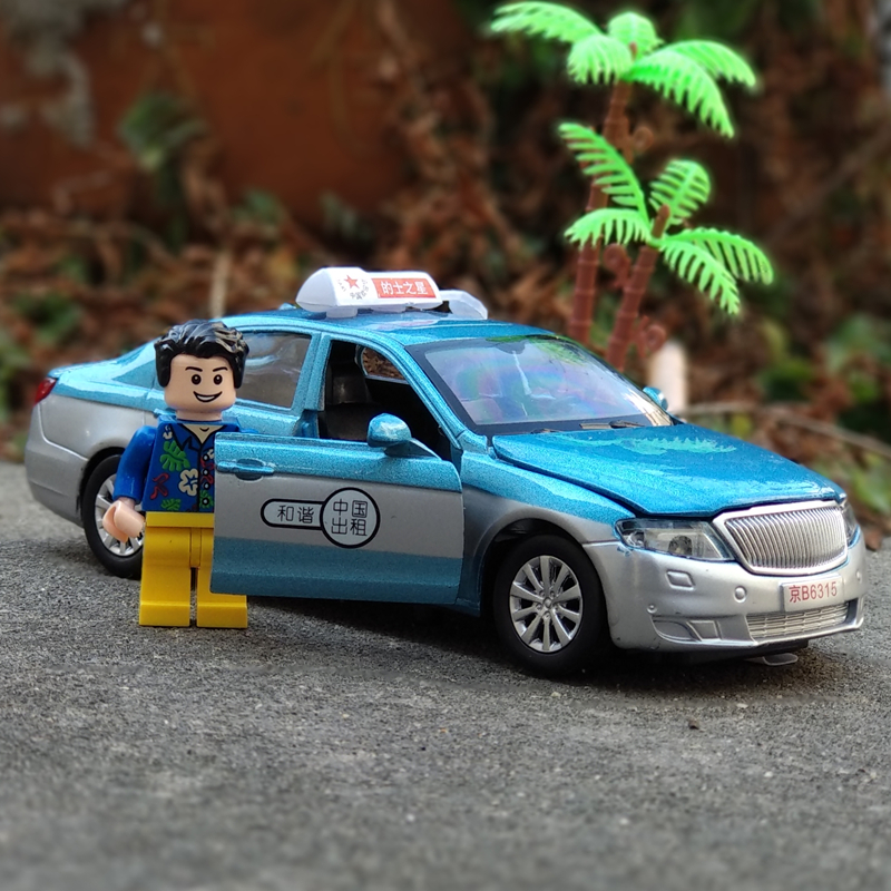 1/32合金回力出租车模型车模汽车的士taxi车玩具车带灯光声音礼物