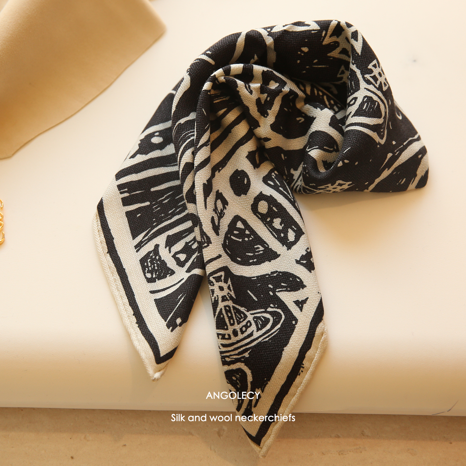 星球 老钱风高级感真丝羊毛围巾女秋冬季丝毛围脖丝巾方巾系脖