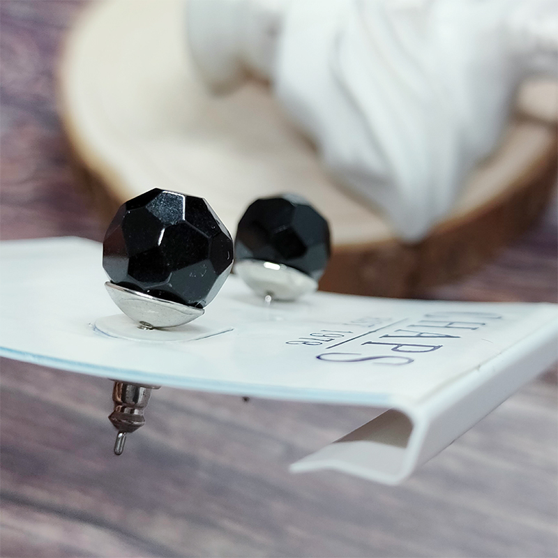 【金の蜘蛛】ins欧米ブランドの個性は冷淡でシンプルな黒の中性ピアスピアスの元ロゴ-4