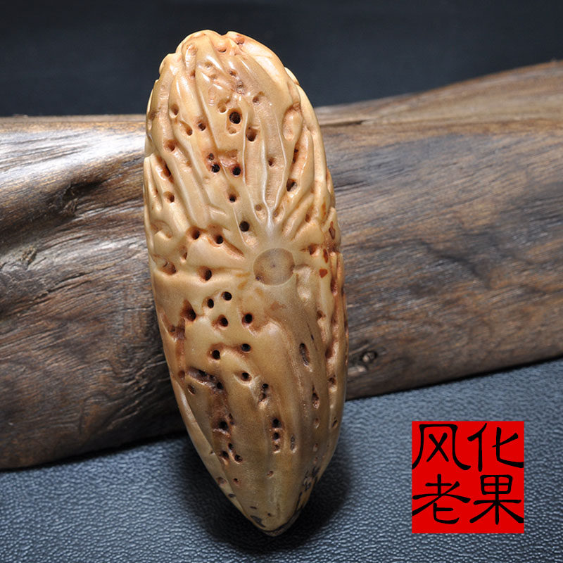 精品手工千眼菩提子风化老果手把件绿白大果磨好成品天然文玩把玩