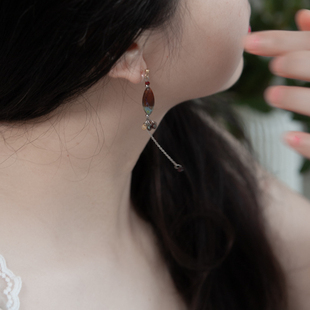 民族风耳环 复古红蓝色调油画感捷克珠流苏链条长款 梅有烦恼