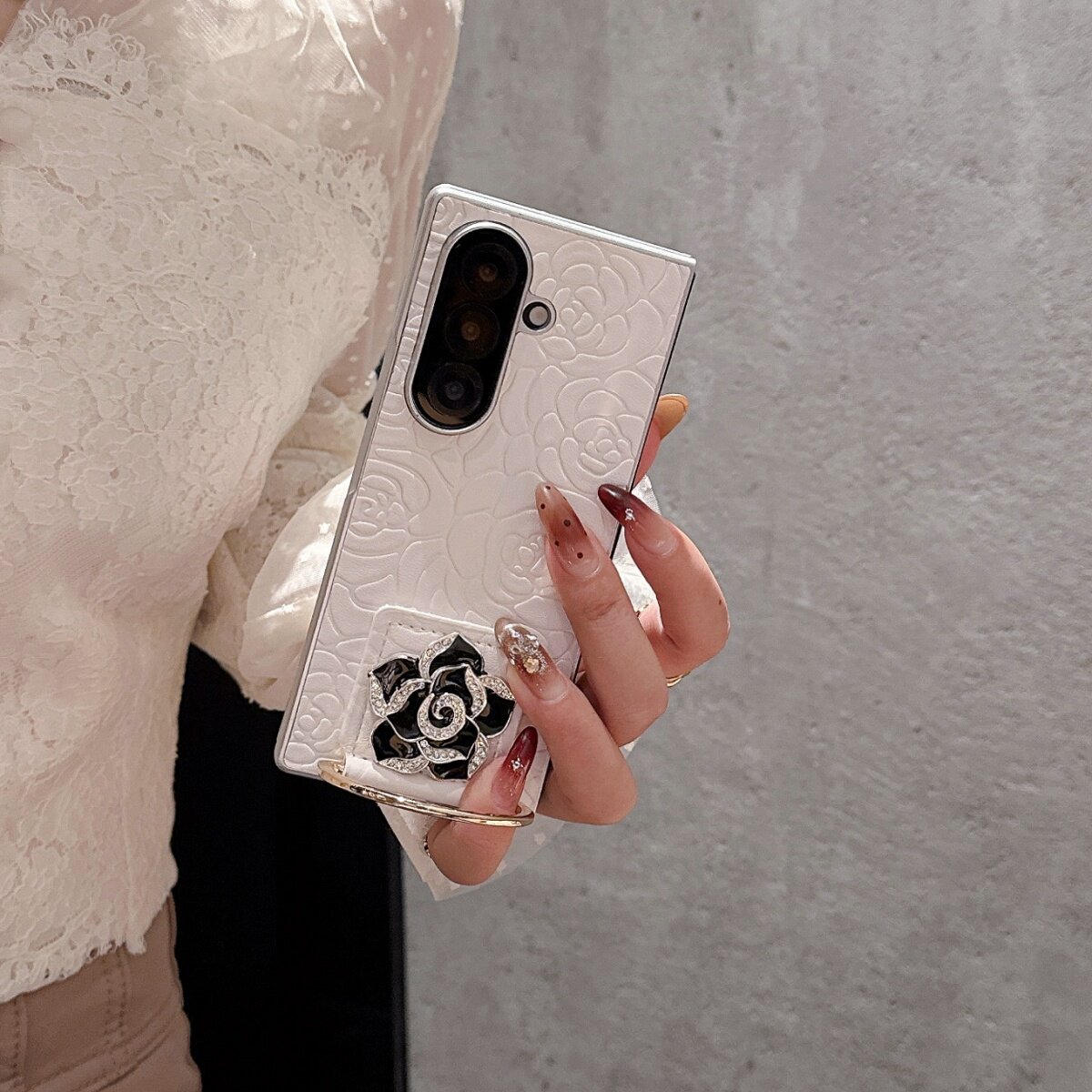 ins山茶花大D金属支架指环扣适用韩国三星GalaxyZFold7/6/5手机壳保护套w24/w23折叠屏zfold4全包少女款fold7