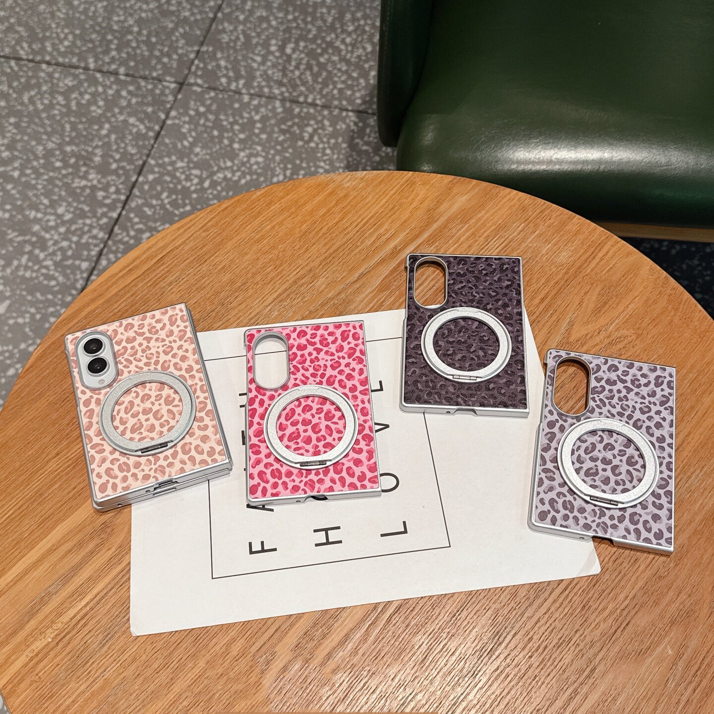 ZFold8豹纹旋转支架防摔壳