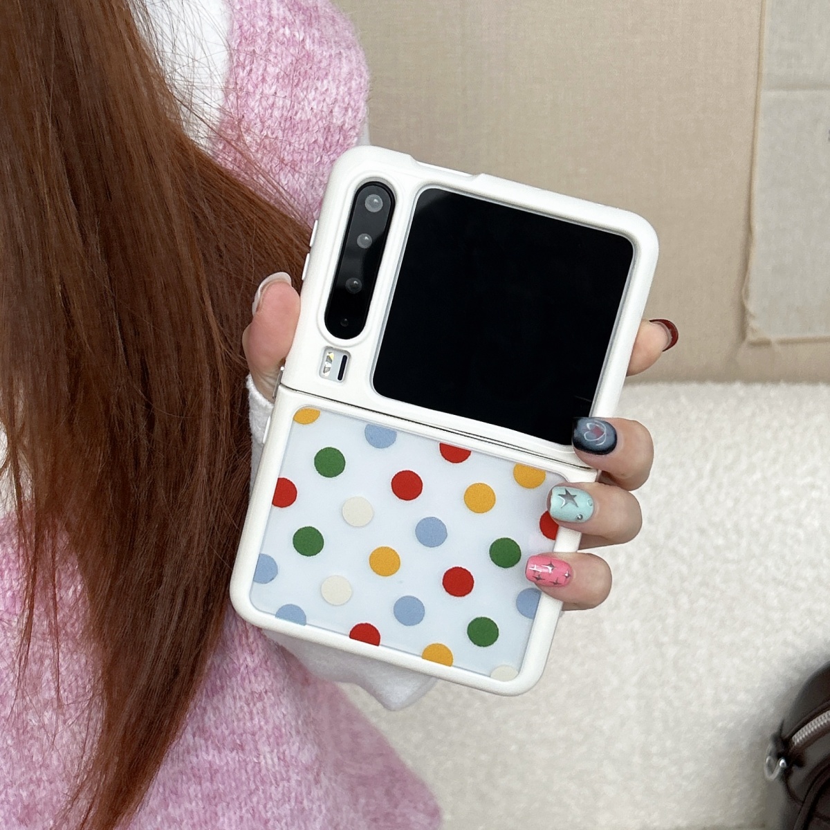 奶油色边框彩色波点折叠屏手机壳