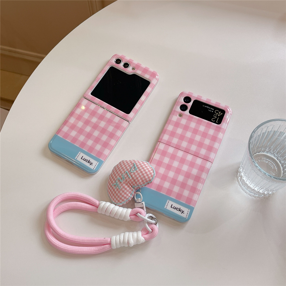 爱心挂绳lucky粉格子拼蓝色适用三星GalaxyZFlip6折叠屏保护套zflip5手机壳新款w24flip全包防摔ZFlip4/3软胶