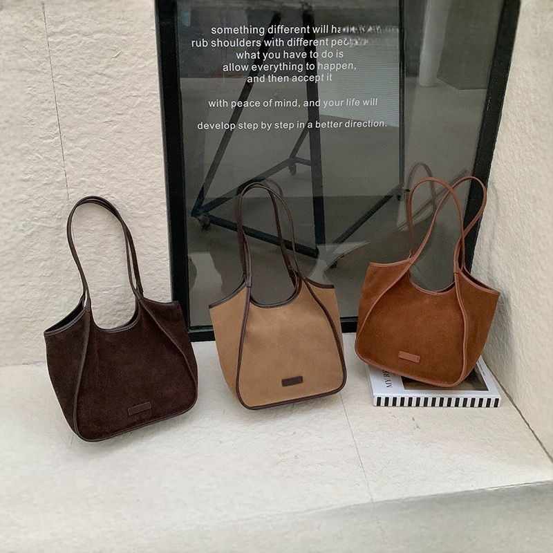 2025秋冬新磨砂牛皮时尚简约潮流百搭慵懒休闲单肩斜挎托特女士包