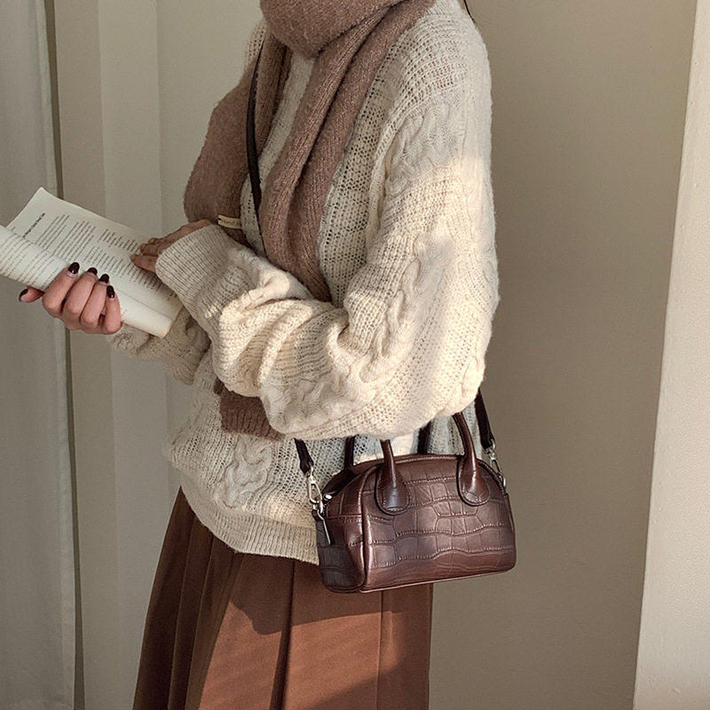 鳄鱼纹牛皮保龄球包2026新款时尚波士顿女包真皮贝壳包斜挎包小包,玩具/童车/益智/积木/模型,斜挎包/拎包/腰包,淘宝优惠券,粉丝福利购,淘宝优惠卷