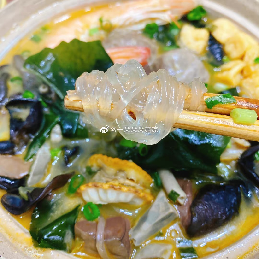 鸭血粉丝原味/藤椒/酸汤/麻辣
