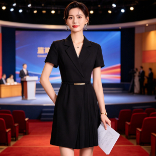 黑色法式赫本风短袖收腰西装连衣裙教资2026夏装新款高级感酒店裙