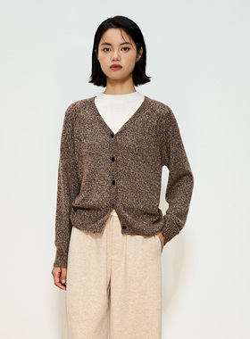 张小某v领绵羊毛衫女冬季2025新款内搭保暖长袖针织开衫上衣M2275