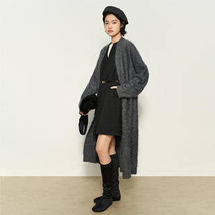 张小某 梨形显瘦定制 V领背心连衣裙 1BZ11L2337+1BZ11L2356