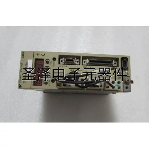 安川 SGDM-01ADA 实物图议价