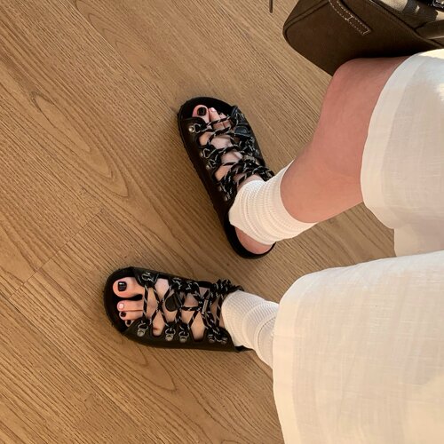 MUMU韩版设计感系带厚底罗马凉鞋女鞋露趾休闲百搭黑色平底凉拖鞋