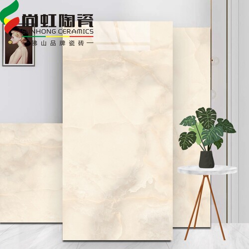 温润如玉，色泽自然，通透感强