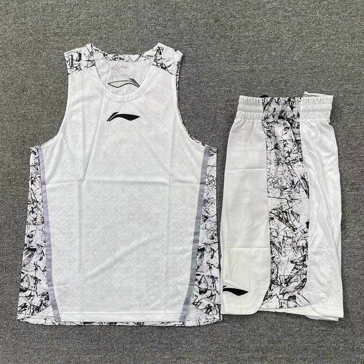 李宁CBA赞助男款夏季轻薄吸汗篮球运动套装比赛上衣背心短裤185