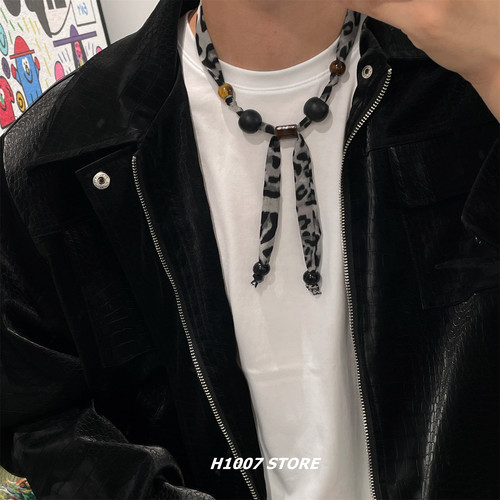 美式豹纹爱心土星丝巾女项链男小众设计高级感嘻哈风锁骨链毛衣链