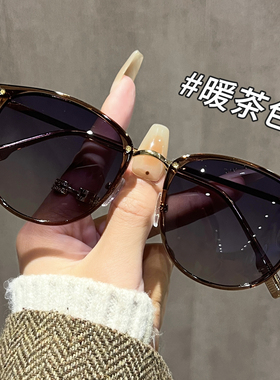 墨镜女2026新款高级感防紫外线太阳镜偏光遮阳开车显脸小可配近视