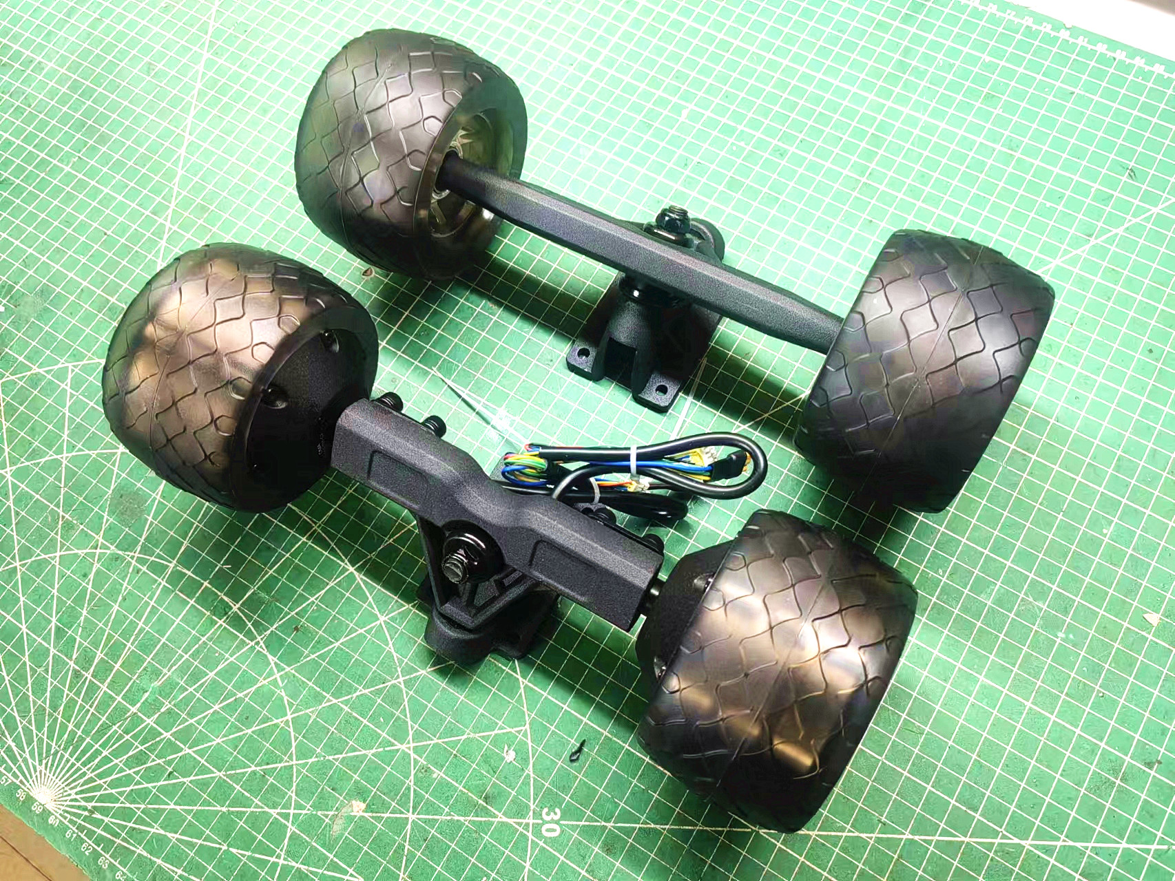 105mm滑板车电机四轮越野动力