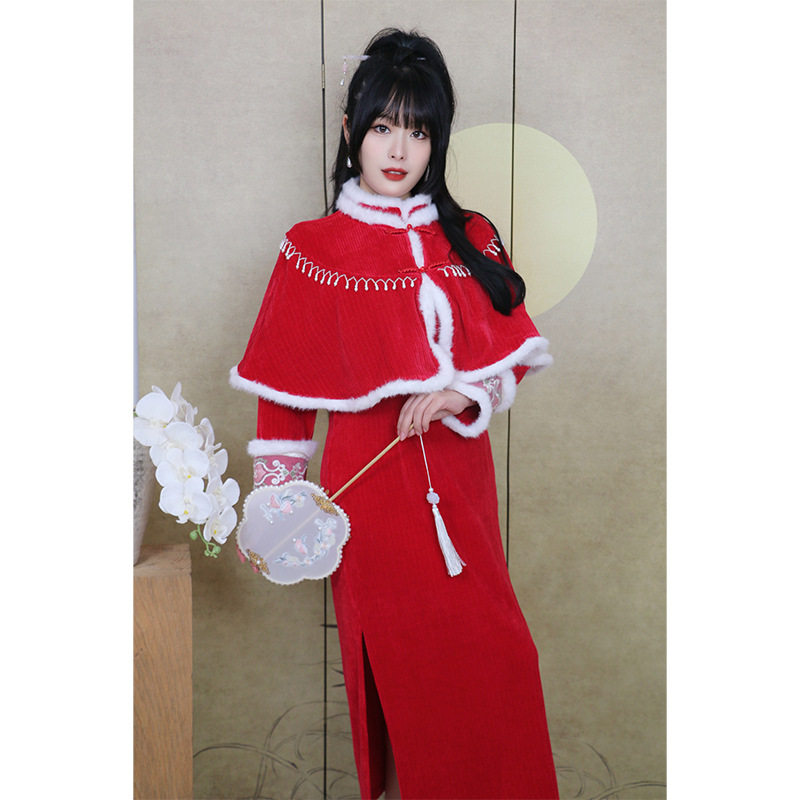 37925冬季新款加厚保暖新中式披肩旗袍套装胖mm订婚大码连衣裙