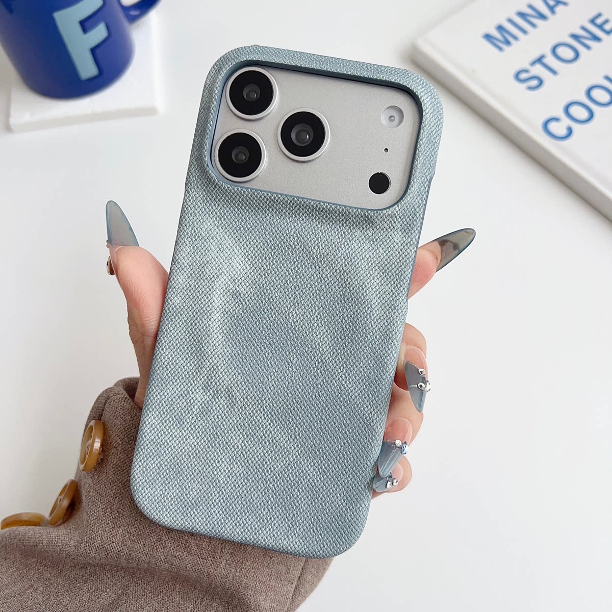 牛仔布纹带磁吸适用苹果17Promax手机壳新款素皮耐脏ipho