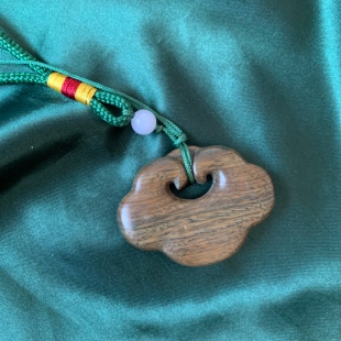 绿檀木雕刻如意锁钥匙扣挂件手工编织手盘平安扣转运吊坠小挂饰