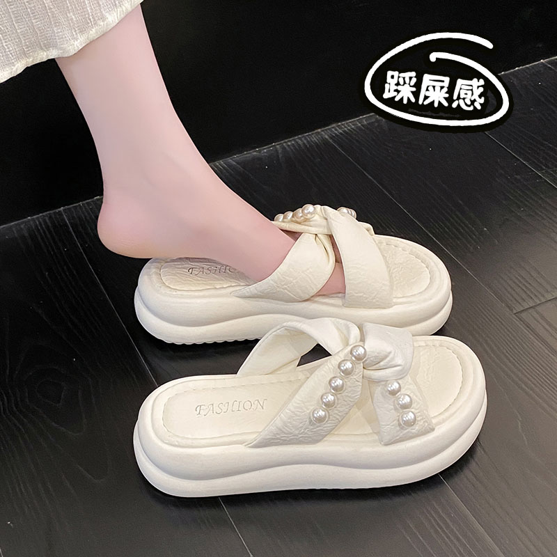 小个子厚底凉拖鞋女夏外穿2025新款配裙子珍珠一字拖孕妇防滑拖鞋