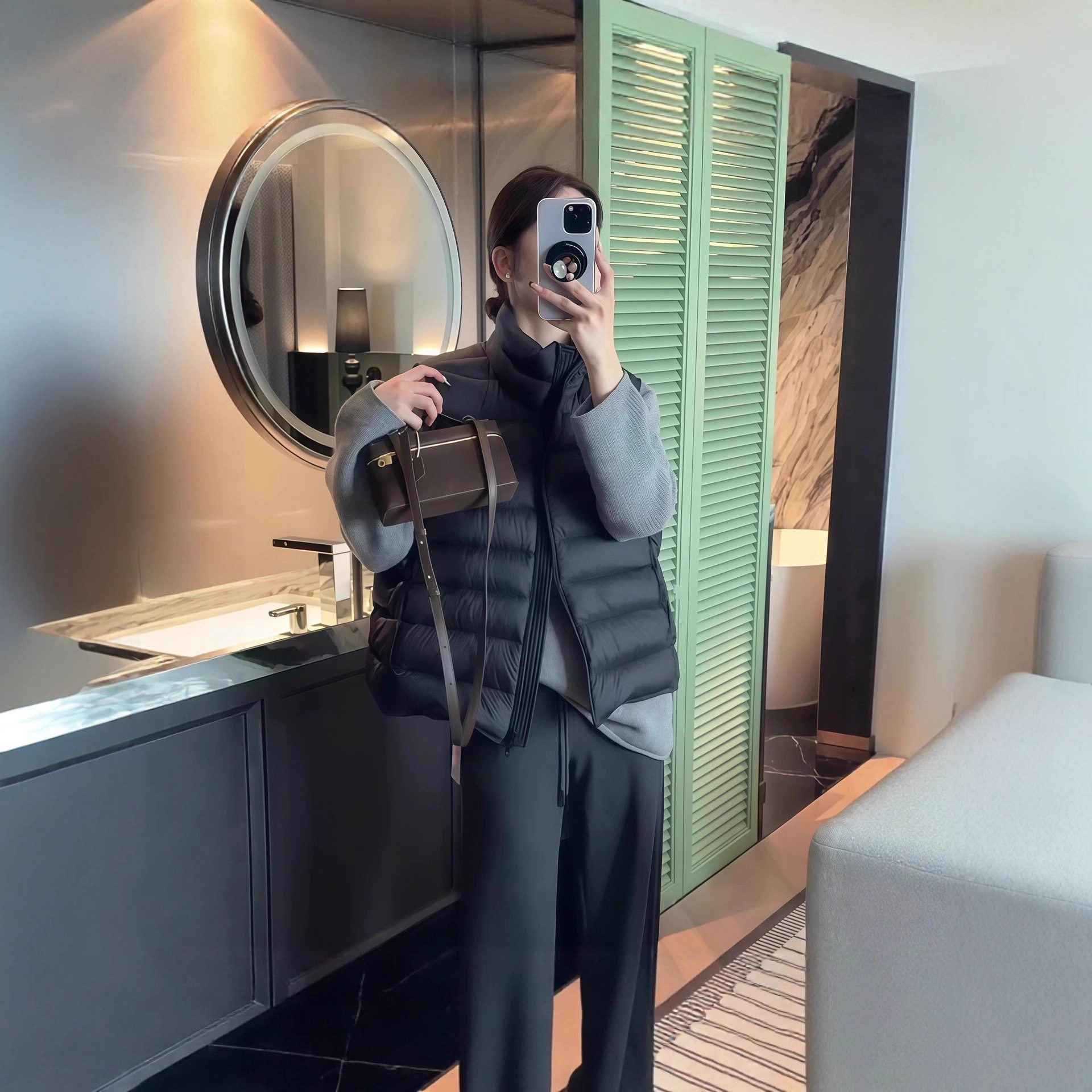 爆款立领排骨羽绒马甲女款2025秋冬新款小个子短款白鸭绒保暖背心