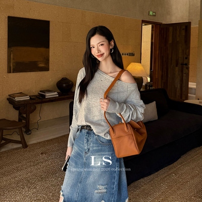 【ls新品牌】黑标极简 早春上新优雅气质斜肩针织上衣女s6001