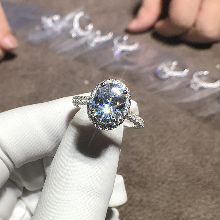 卓蝶珠宝耀世系列2克拉椭圆形莫桑石戒指奢华女戒求婚结婚戒指