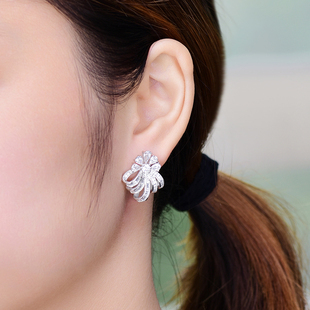 耳饰 气质款 卓蝶珠宝 纯银镀白金镶钻耳钉女立体花朵气质耳环豪华