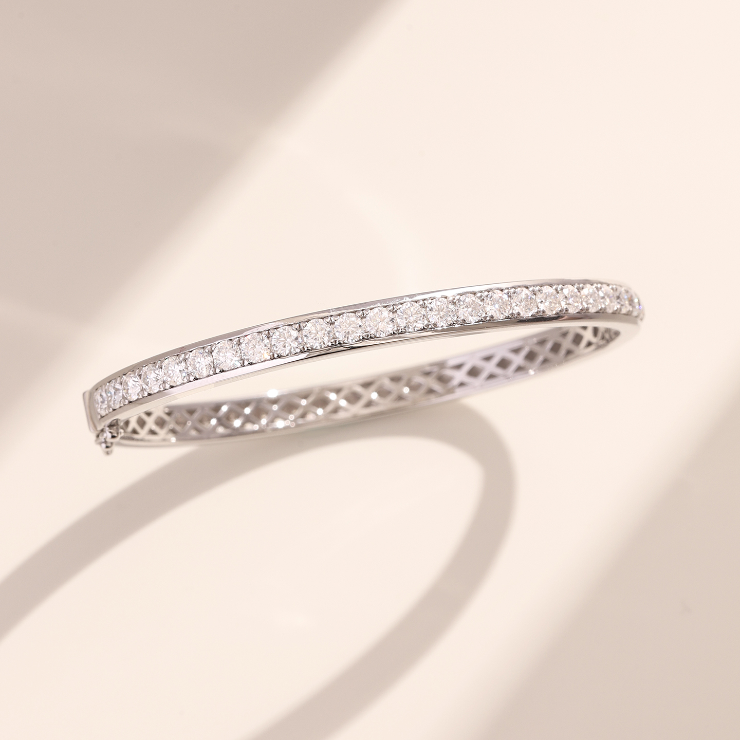 纯银镀白金莫桑石手镯女