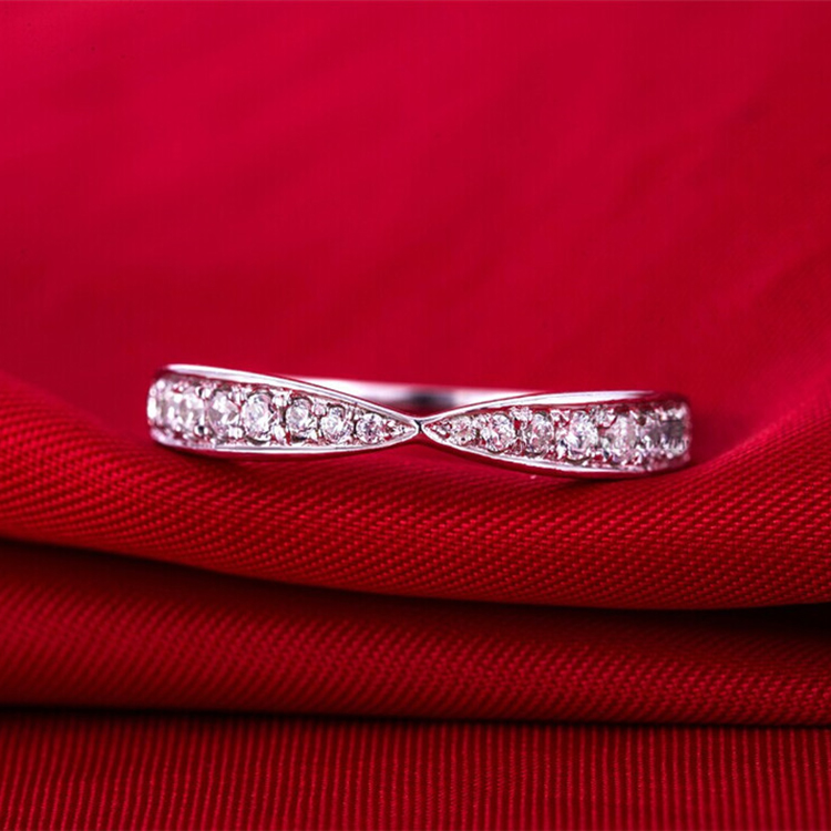 t款时尚纯银扭边镶嵌女甜美排钻