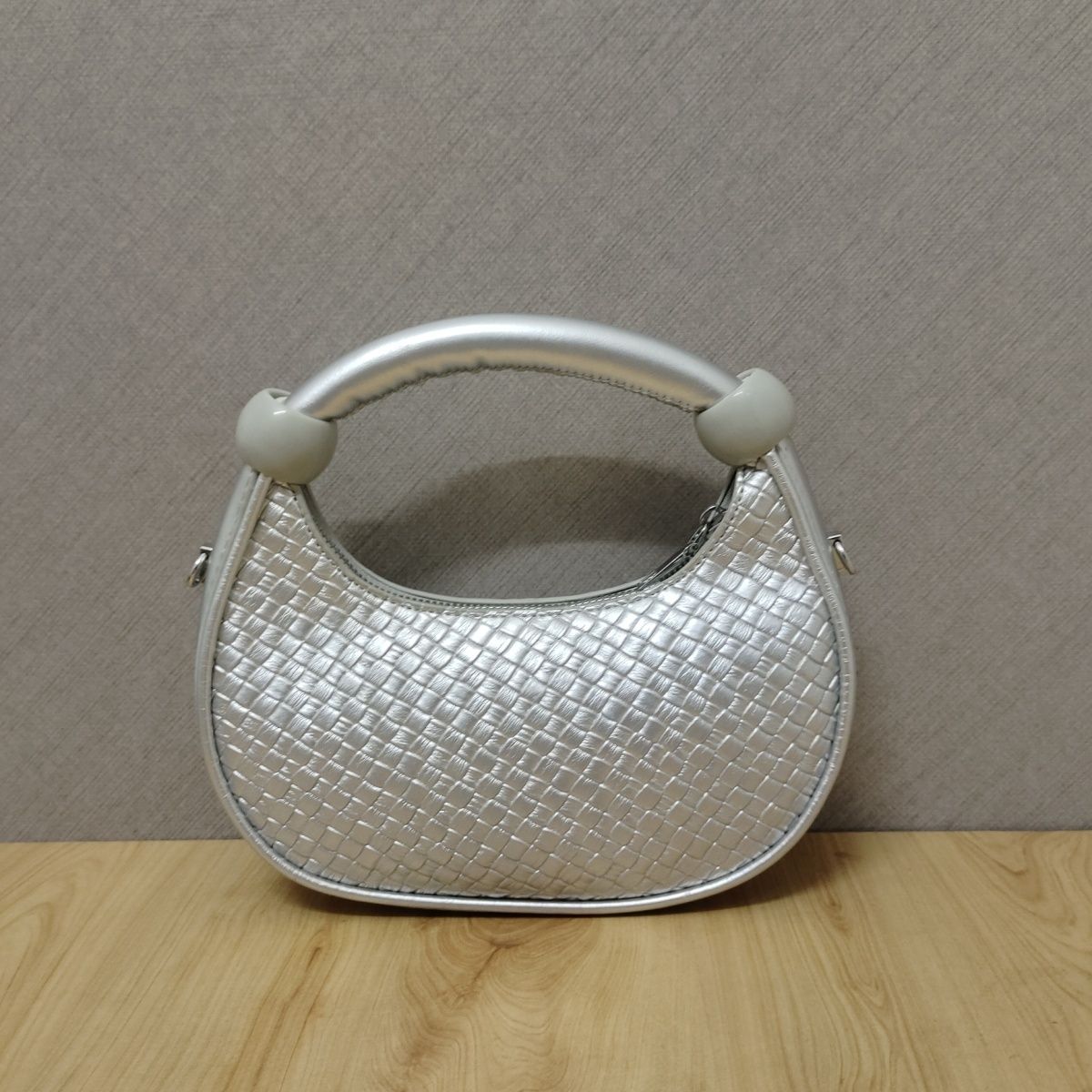 Fashion高颜值编织包银色定型月牙包小众珠珠包手提包单肩斜挎包