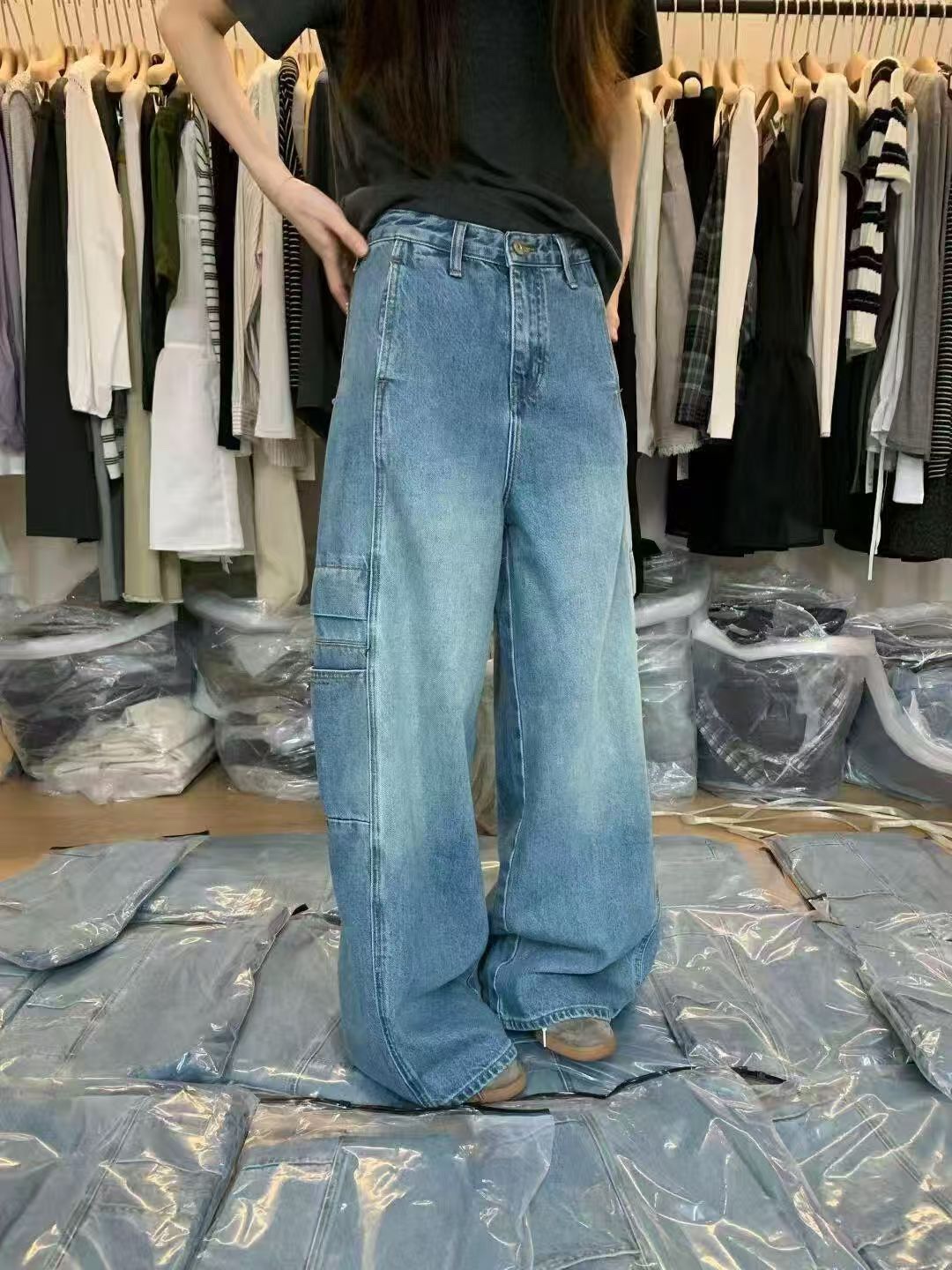 33313加绒加厚高腰显瘦复古阔腿浅蓝色牛仔长裤简约设计感十足