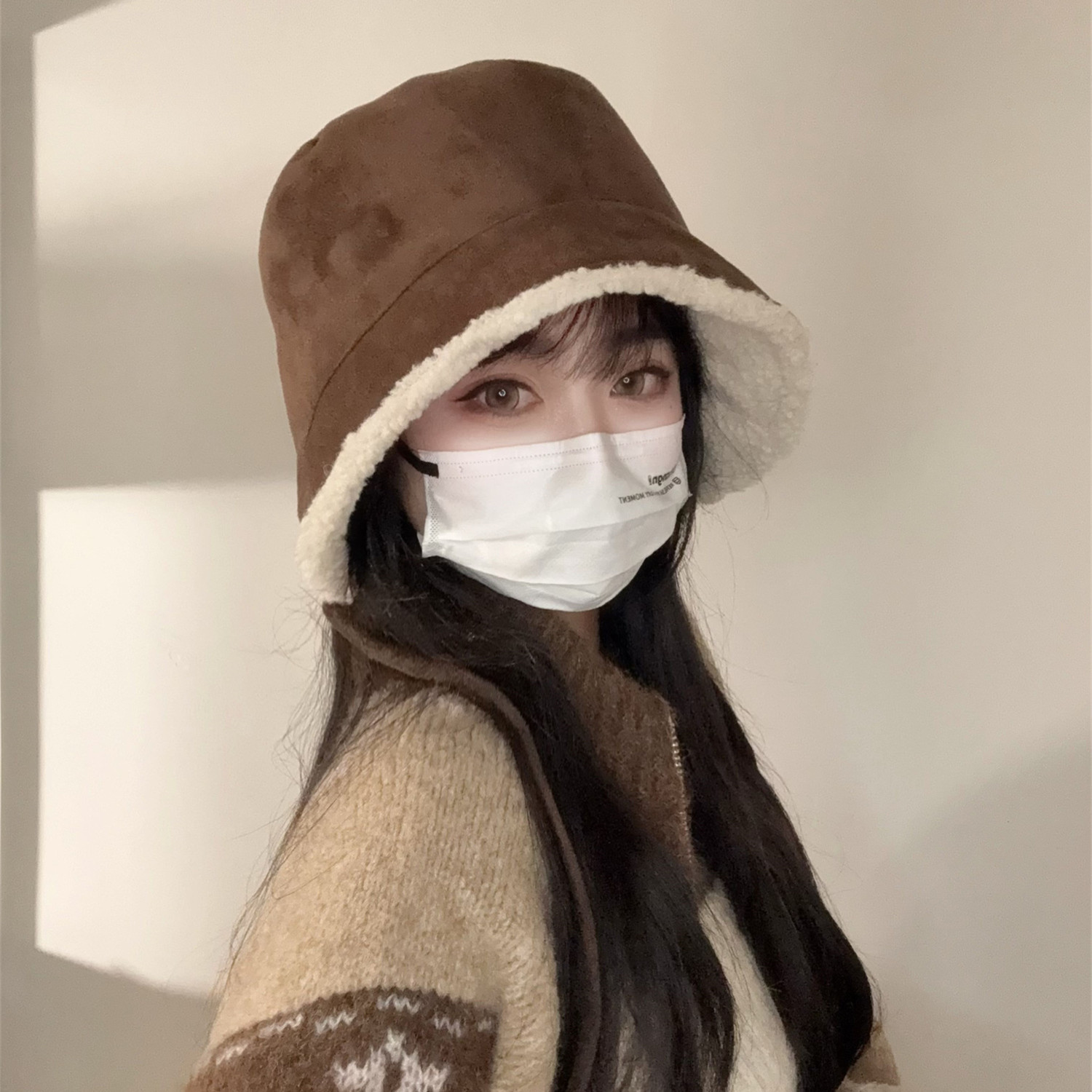 冬季韩系麂皮绒羊羔毛系带飞行帽