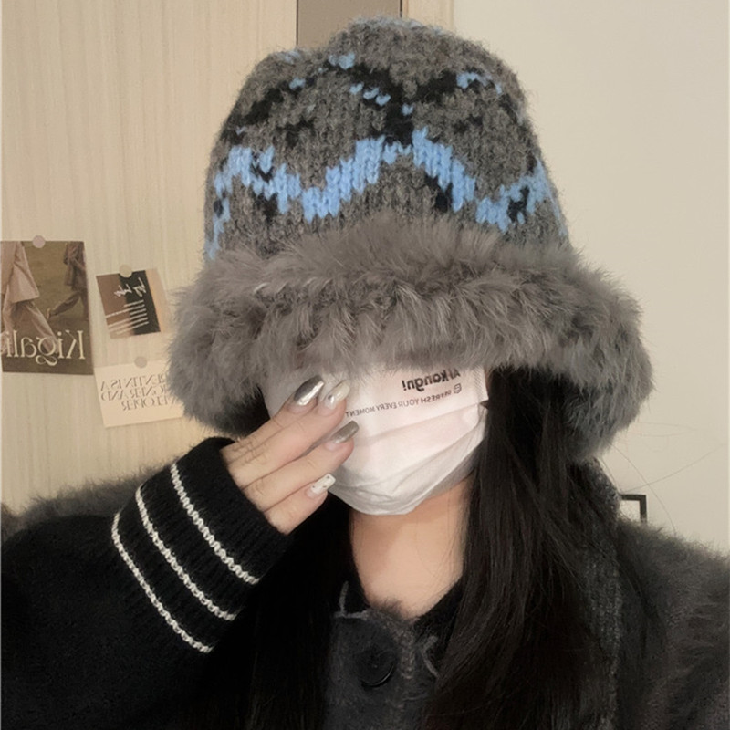 冬季优雅显脸小护耳帽子女逛街