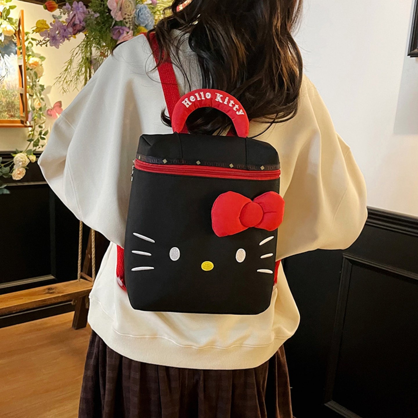 新款可爱猫咪卡通双肩包女大容量旅行背包学生书包小包出游包儿童